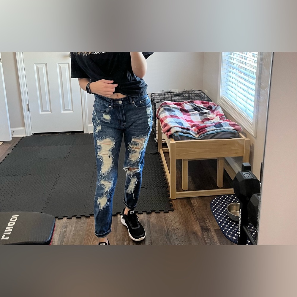 Dark blue ripped skinny jeans